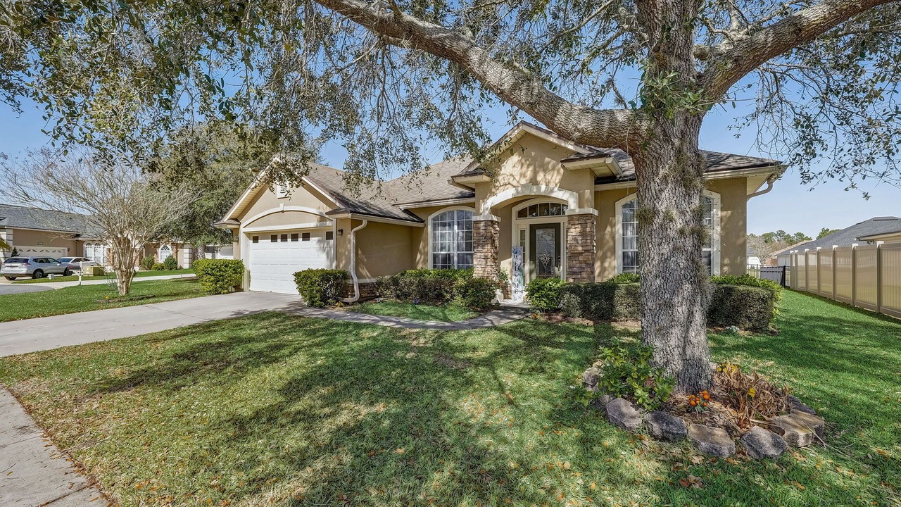 Photo of Others in OakLeaf Plantation