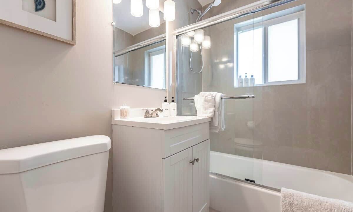 Photo of Bathroom in Lake Ridge