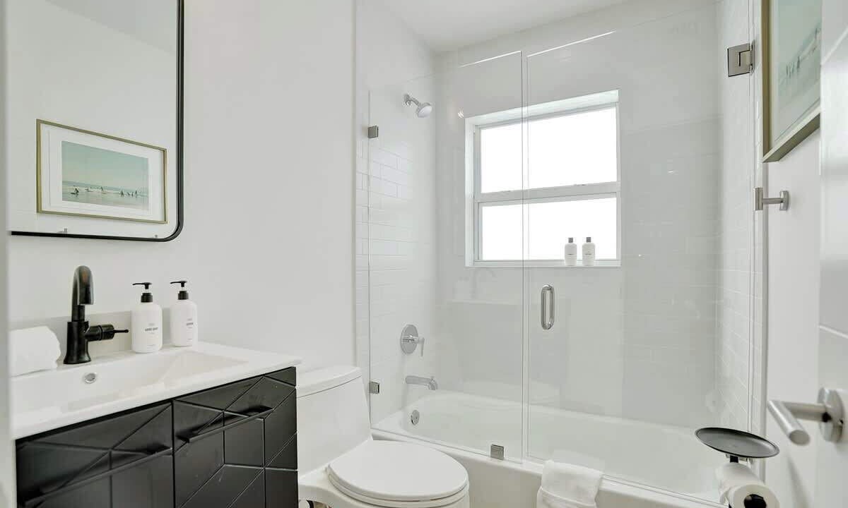 Photo of Bathroom in Lake Ridge