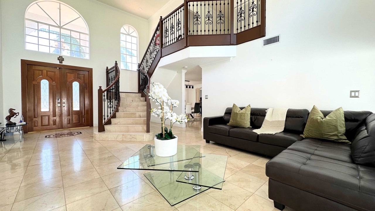 Photo of Livingroom in Country Walk