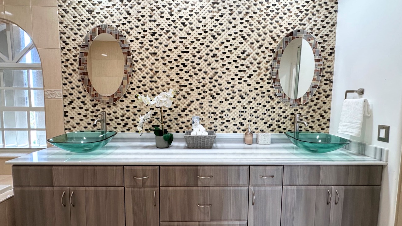 Photo of Bathroom in Country Walk