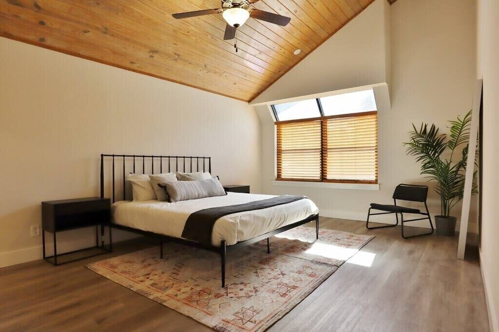 Photo of Bedroom in Downtown Jacksonville