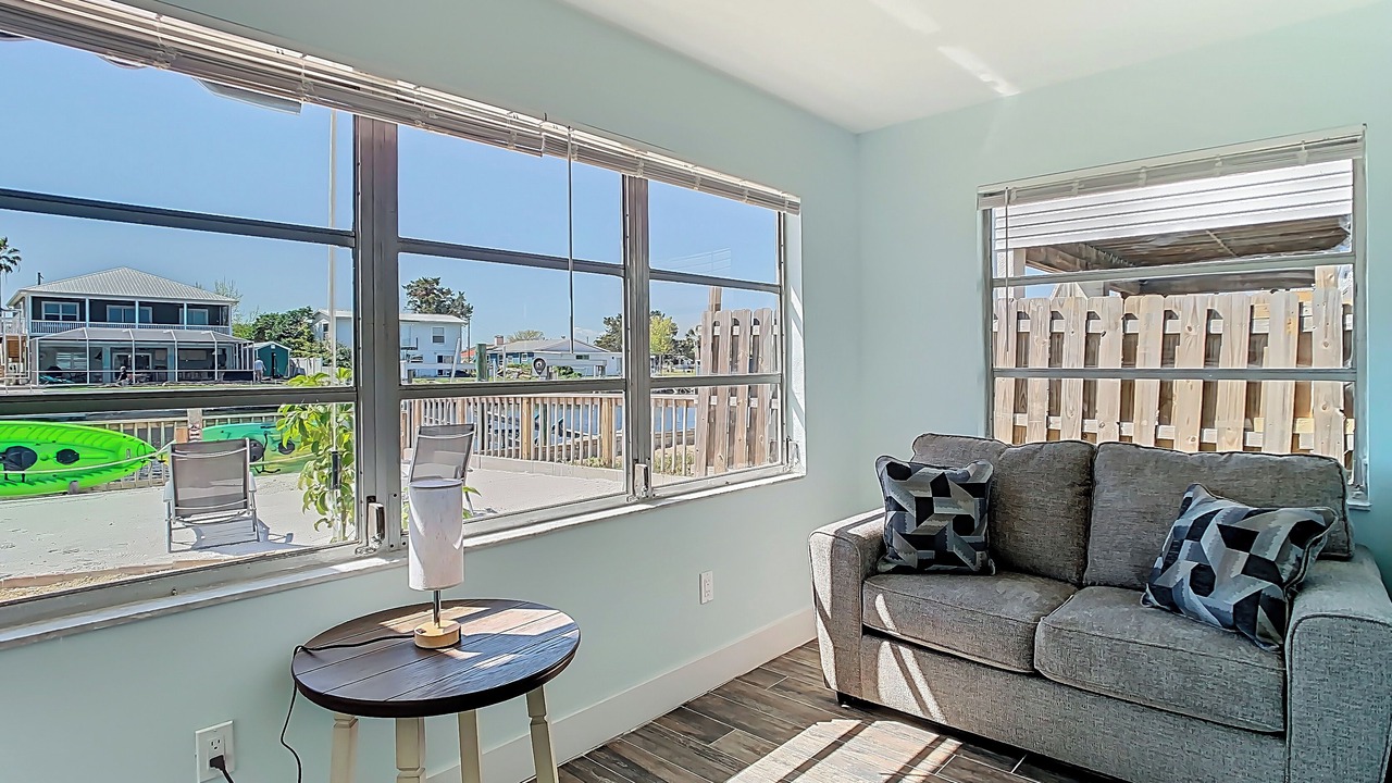 Photo of Livingroom in Spring Hill