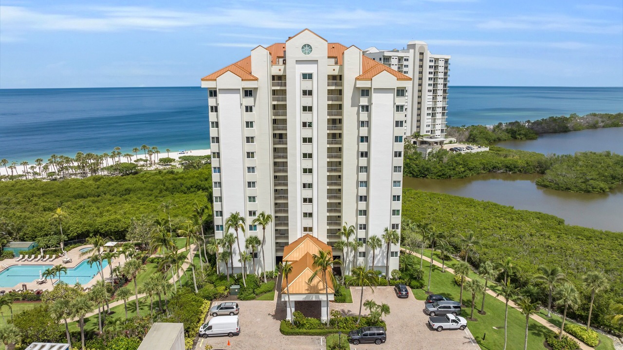 Photo of Outdoor in Park Shore