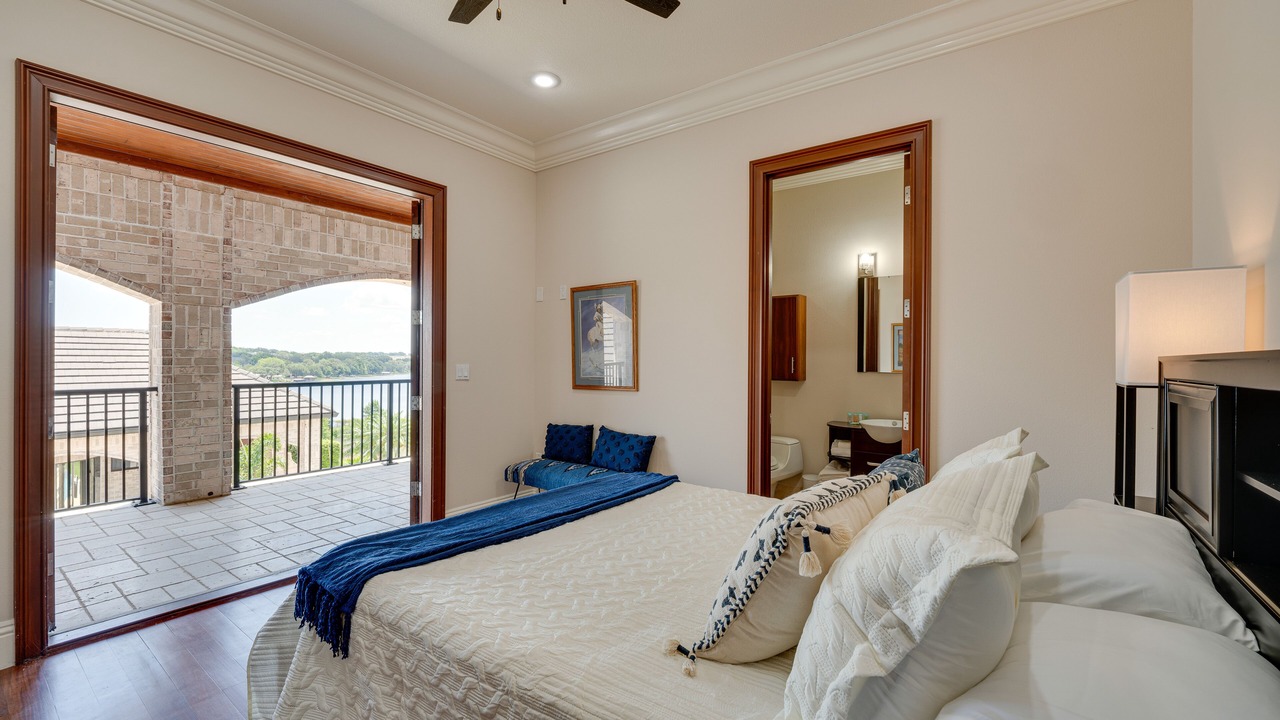Photo of Bedroom in Groveland