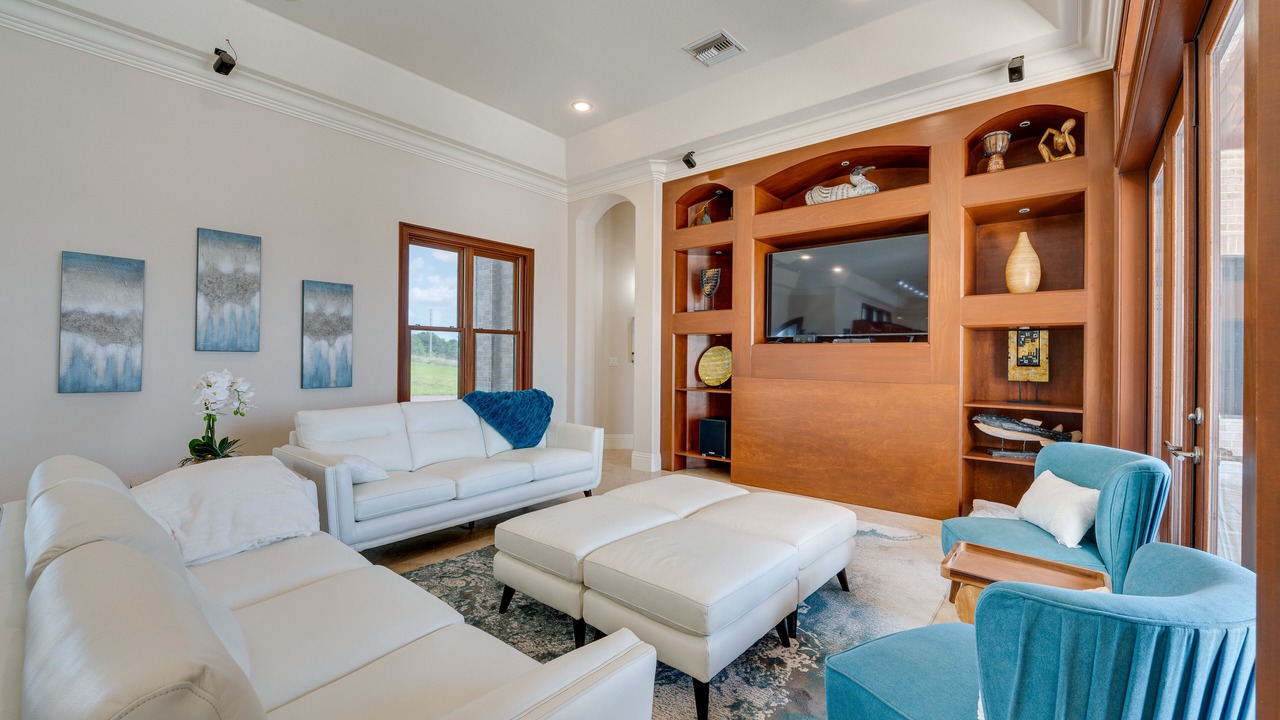 Photo of Bedroom in Groveland