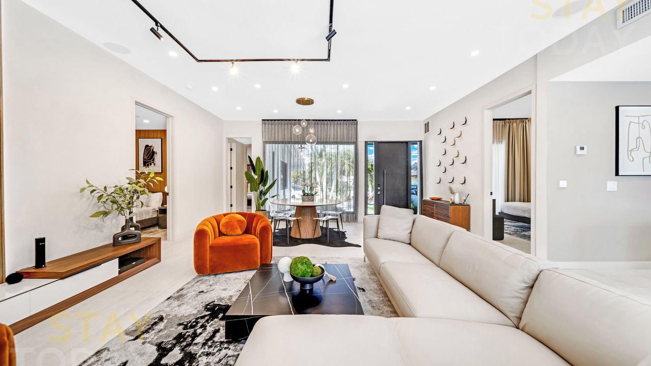 Photo of Livingroom in Hallandale Beach