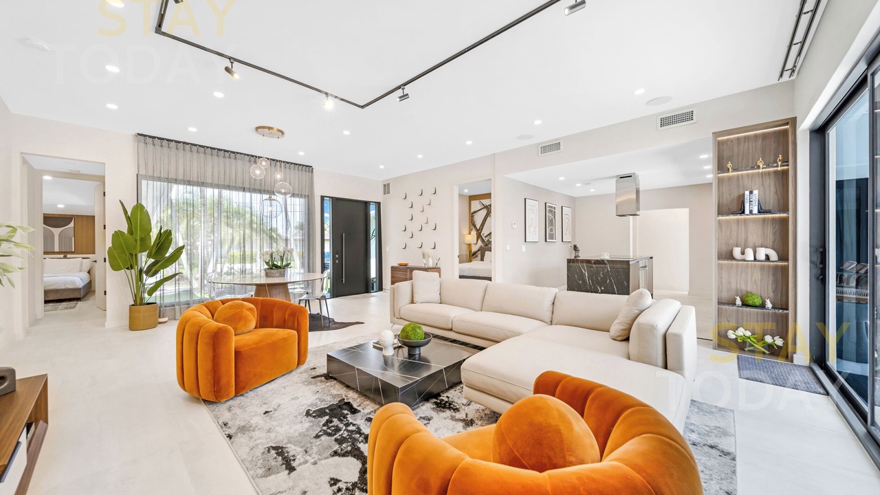 Photo of Livingroom in Hallandale Beach