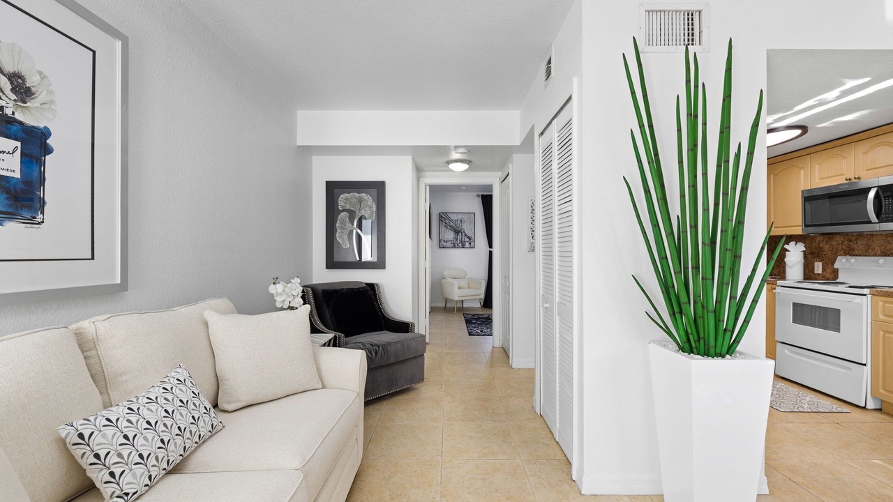 Photo of Livingroom in East Little Havana