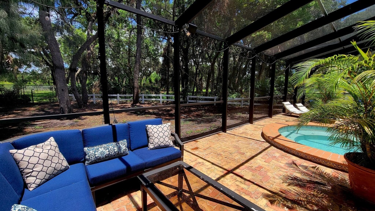 Photo of Patio Balcony in Seminole