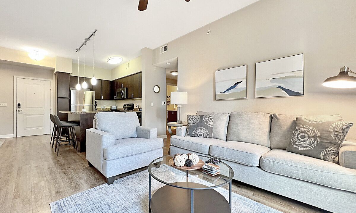 Photo of Livingroom in Carver City - Lincoln Gardens