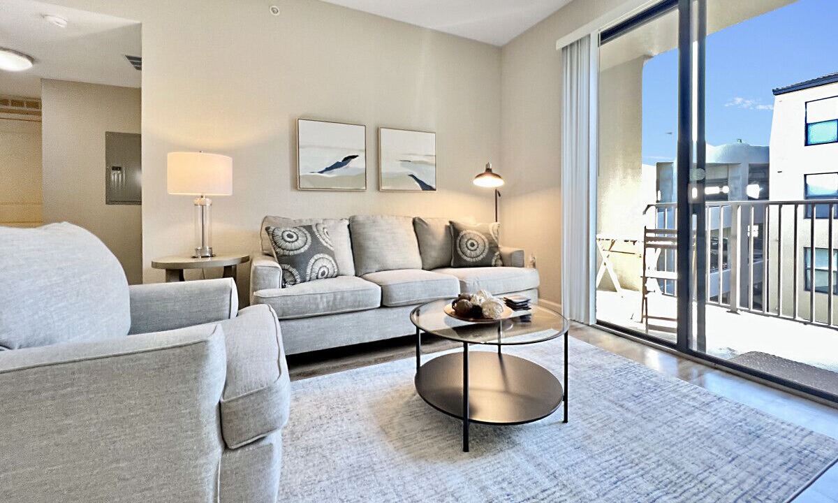 Photo of Livingroom in Carver City - Lincoln Gardens