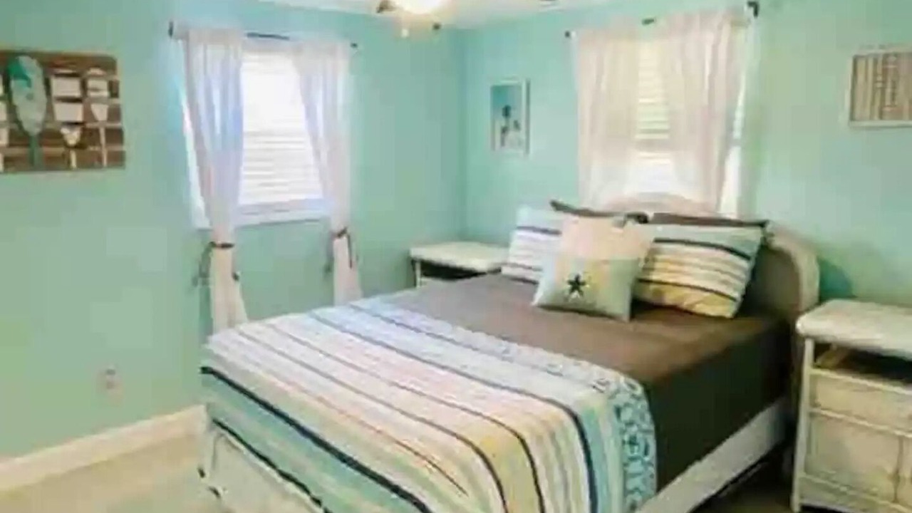 Photo of Bedroom in Hudson Beach Estates