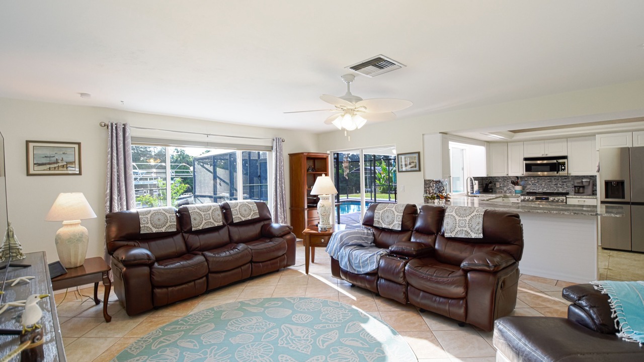 Photo of Livingroom in Fort Myers Shores