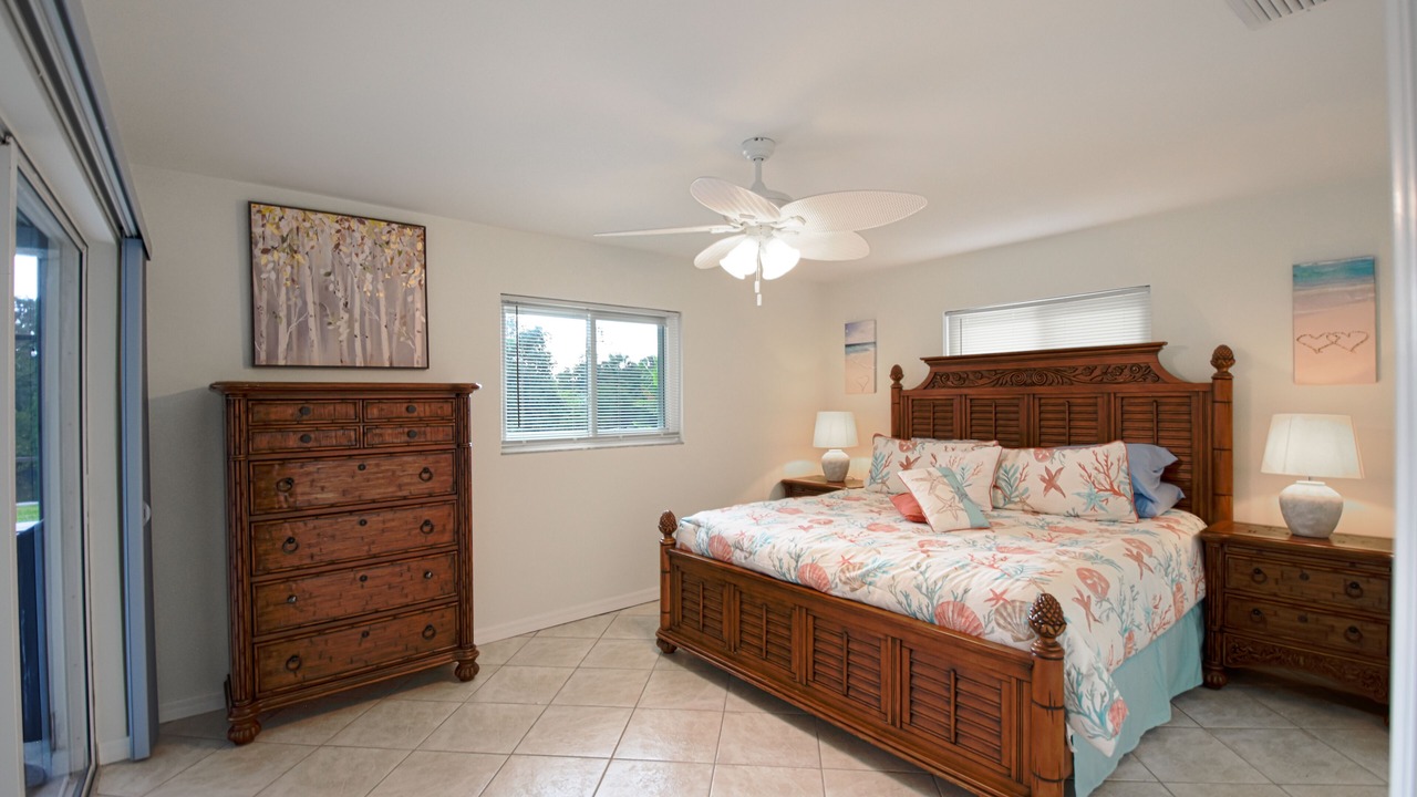 Photo of Bedroom in Fort Myers Shores