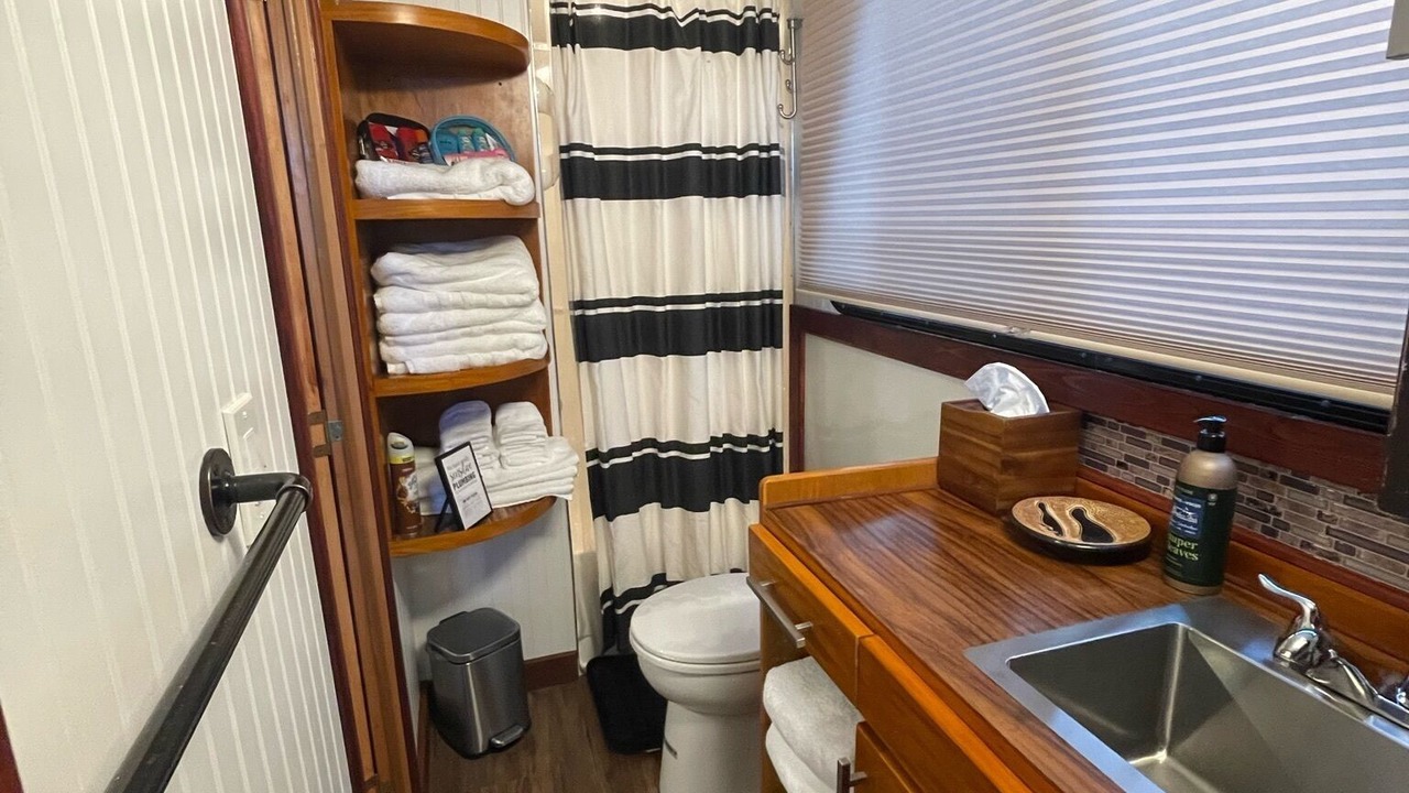 Photo of Bathroom in Springs at Kings Bay