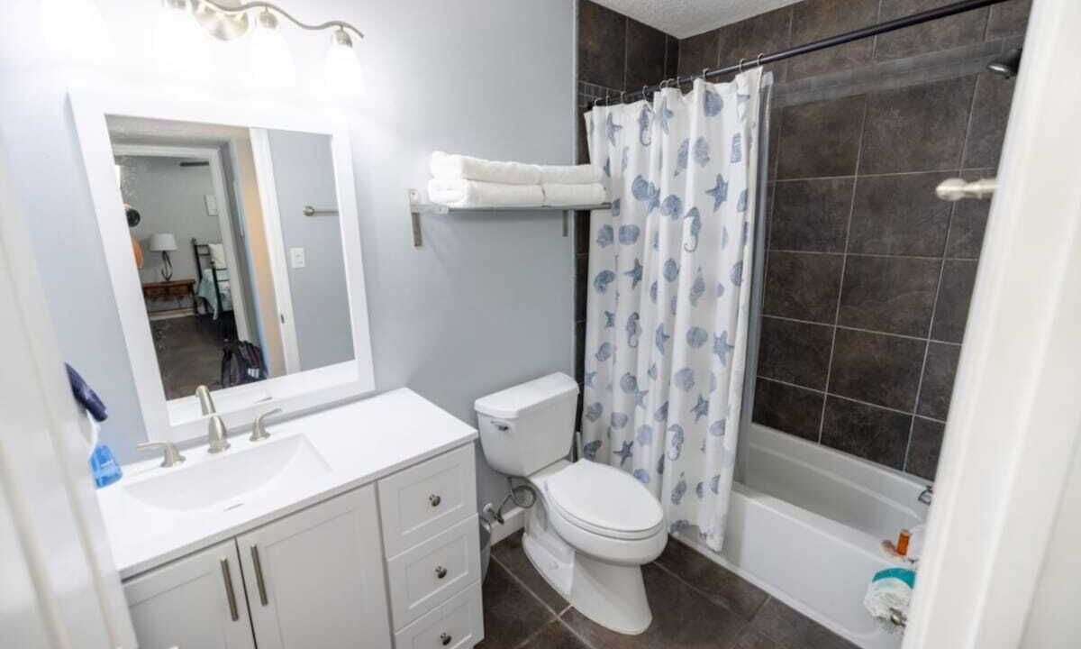 Photo of Bathroom in Fernandina Beach