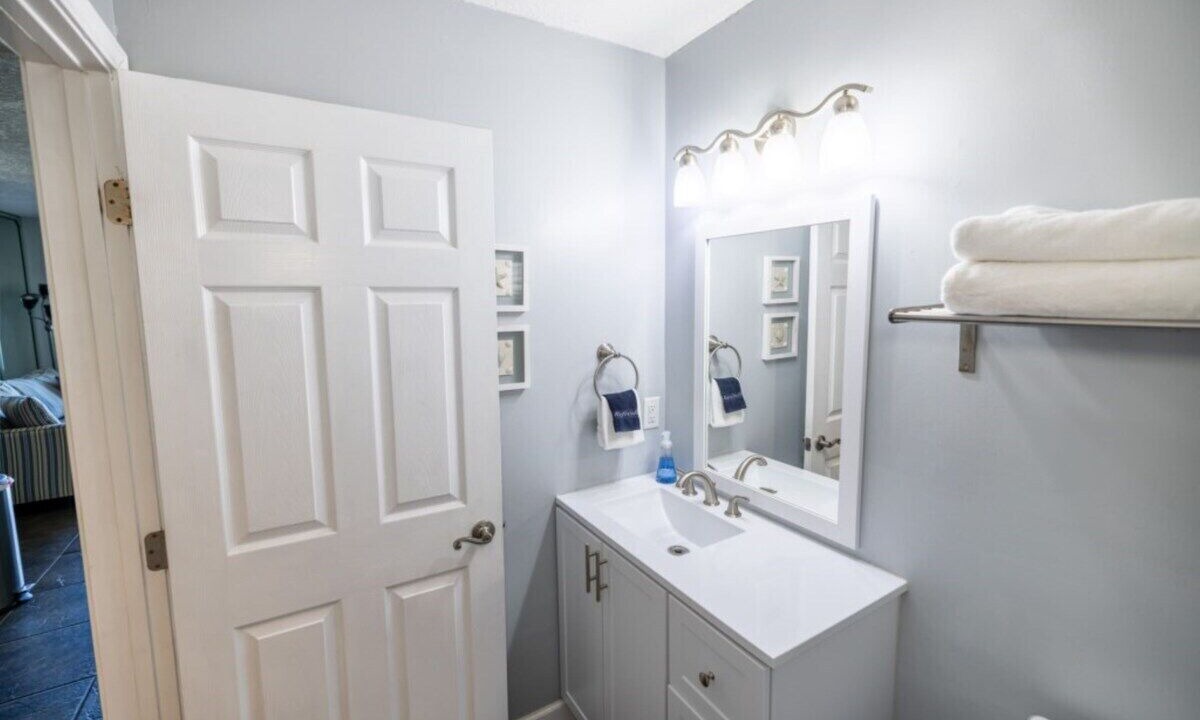 Photo of Bathroom in Fernandina Beach