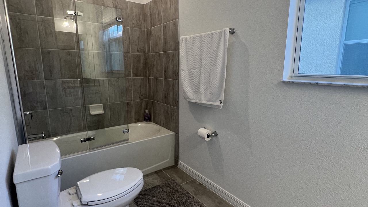 Photo of Bathroom in River Hall