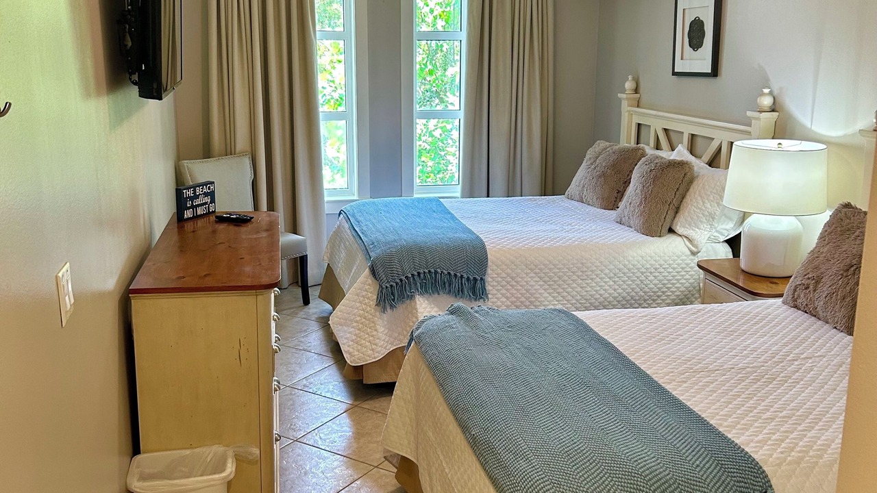 Photo of Bedroom in Baytowne Wharf