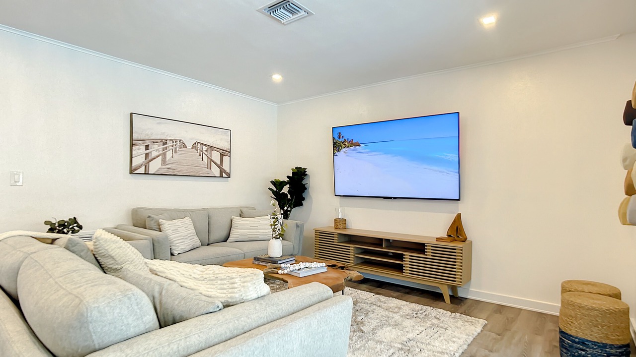 Photo of Livingroom in Palm River Estates