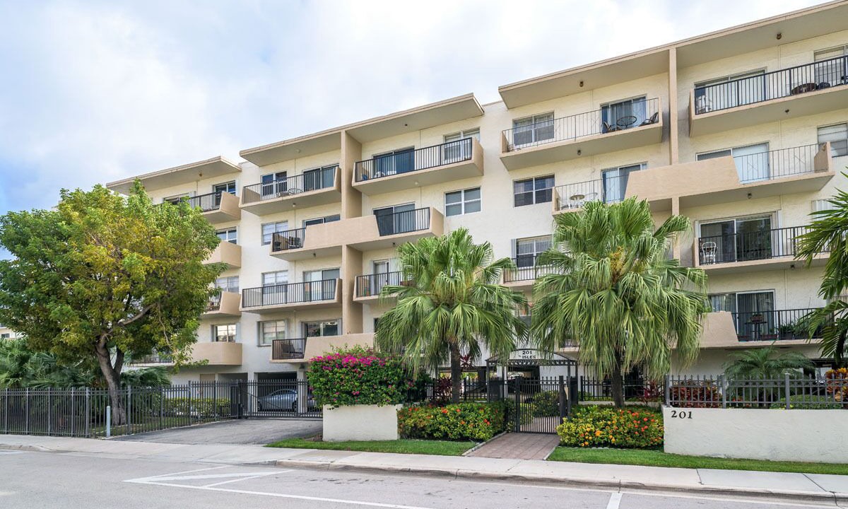 Photo of Outdoor in Sunny Isles Beach