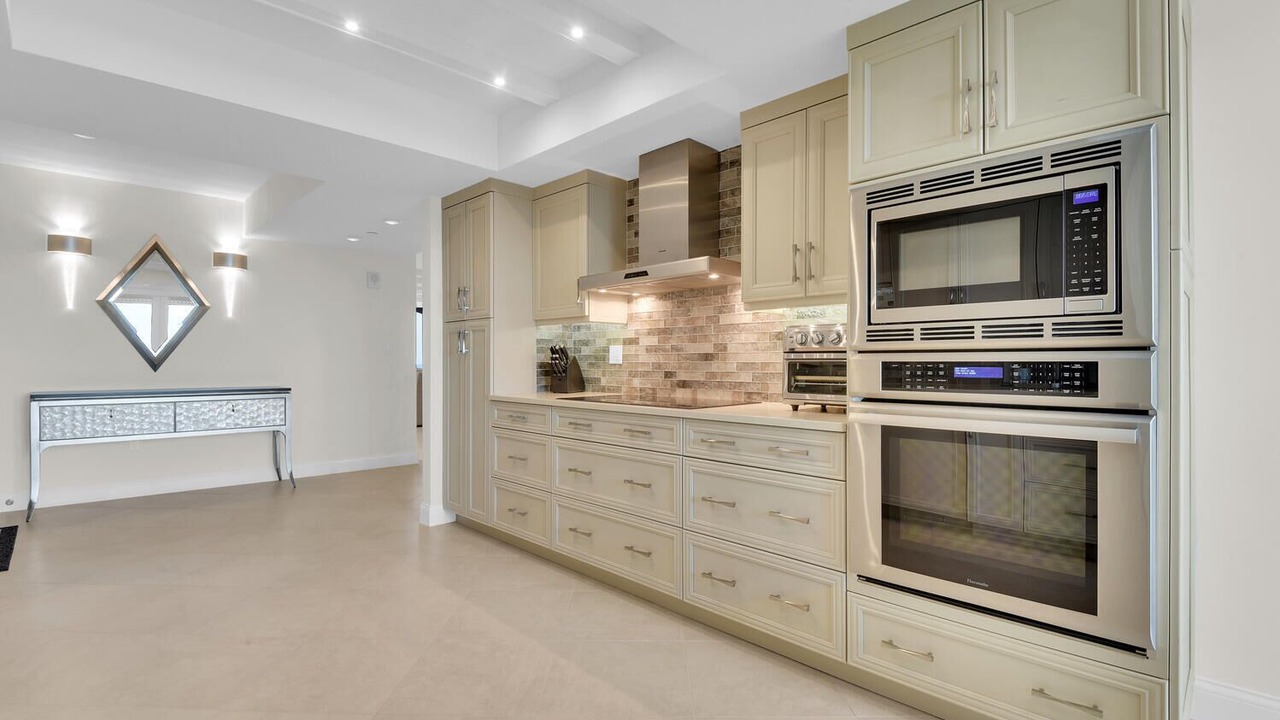 Photo of Kitchen in Pelican Bay