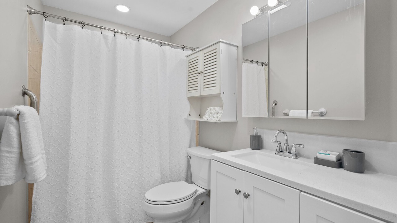 Photo of Bathroom in Lakewood Park