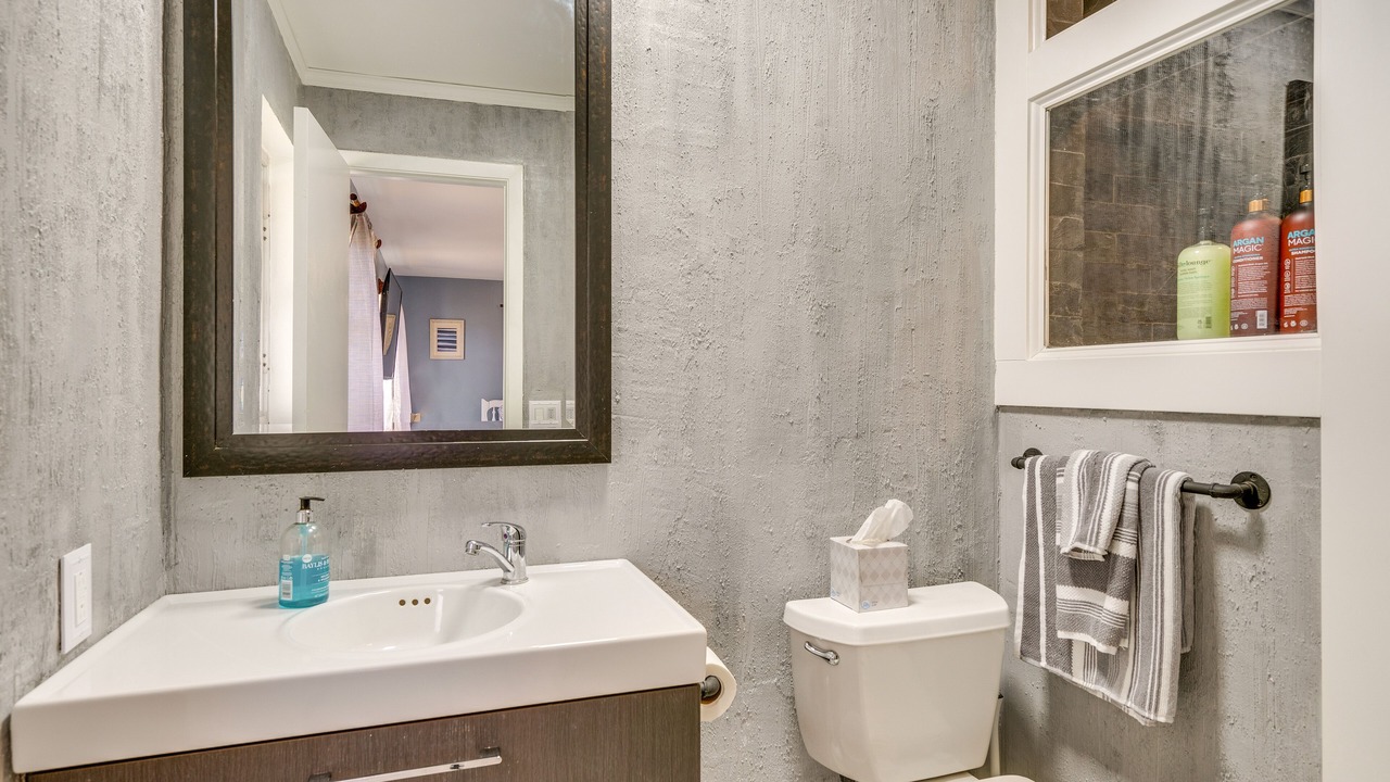 Photo of Bathroom in Oakland Hills