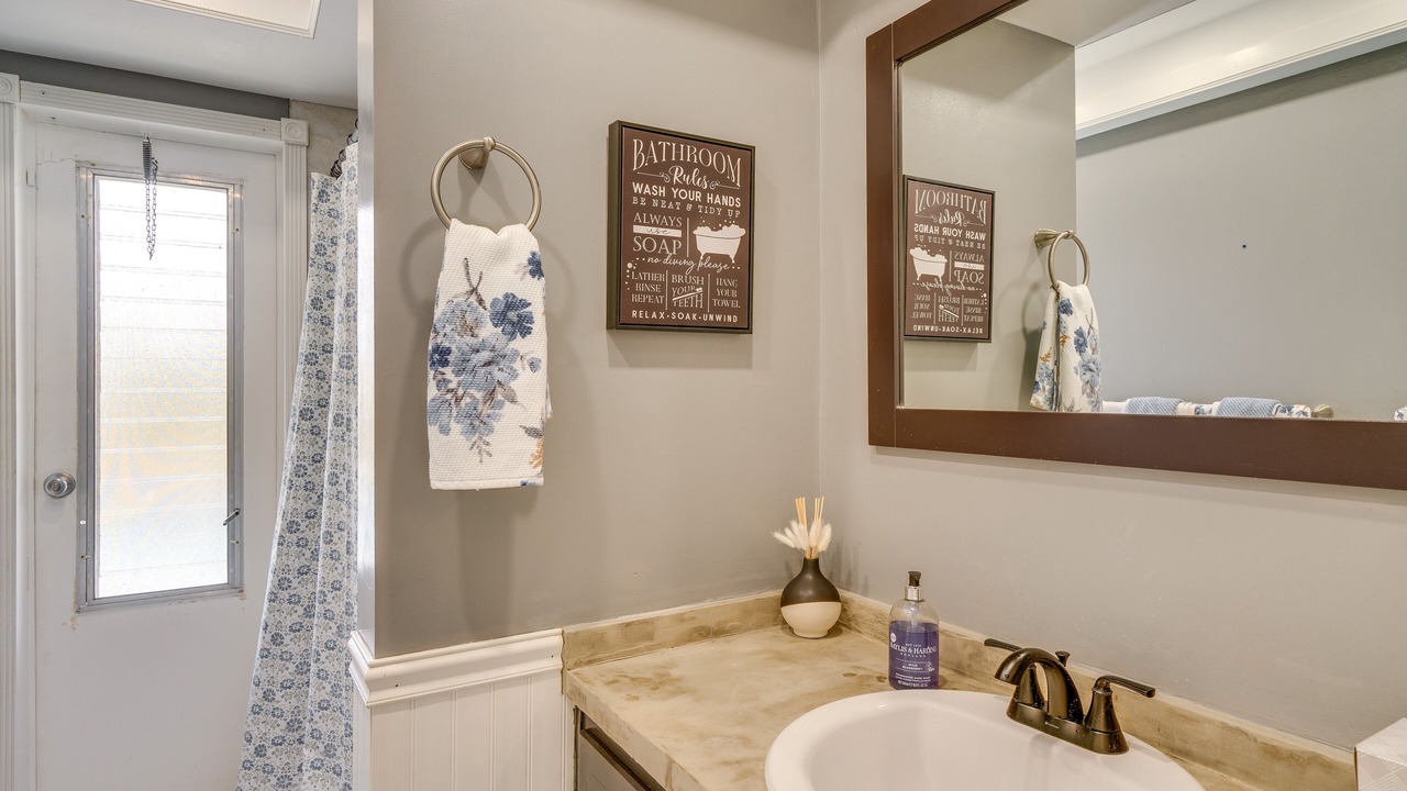 Photo of Bathroom in Oakland Hills