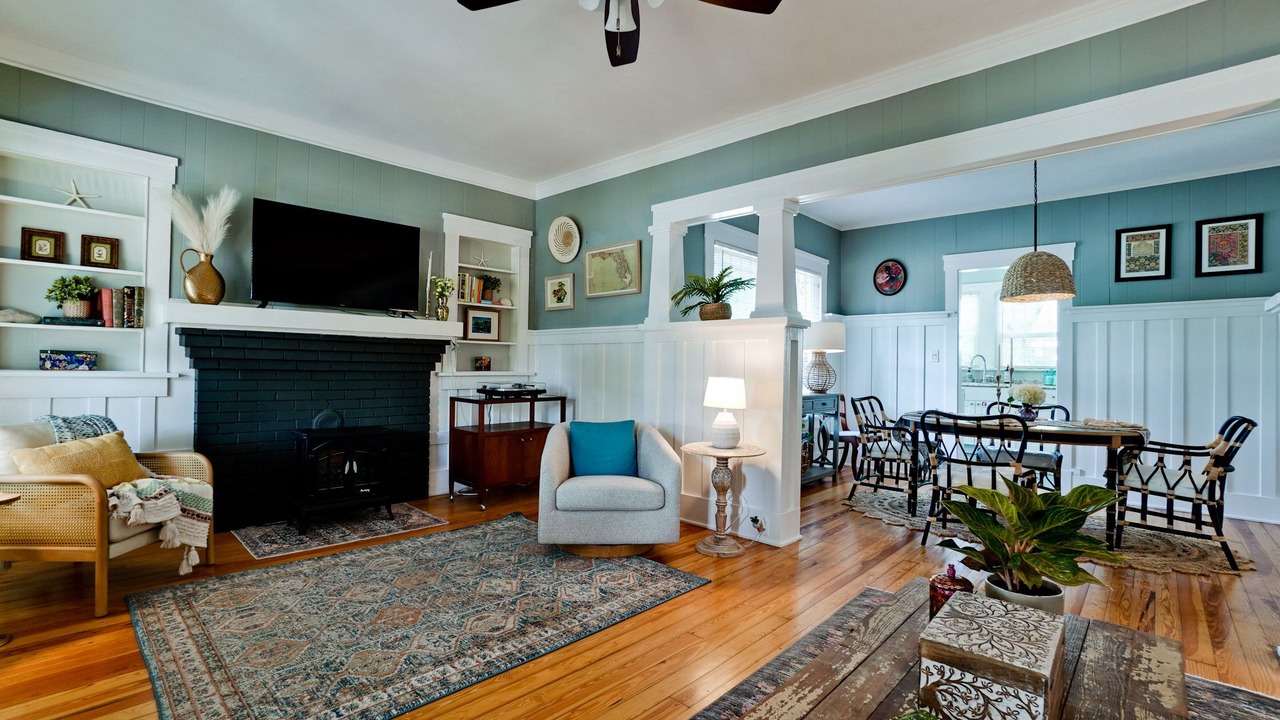 Photo of Livingroom in River District