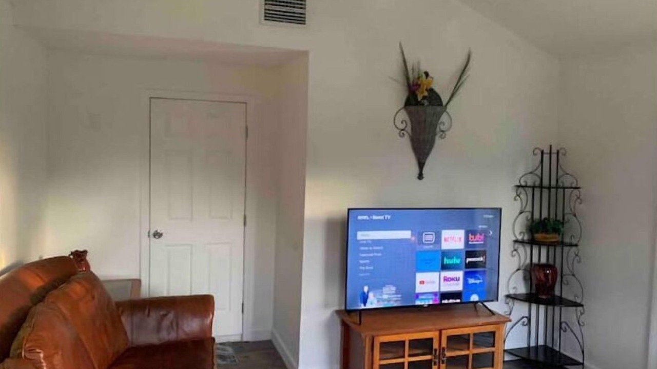 Photo of Livingroom in Palm Bay