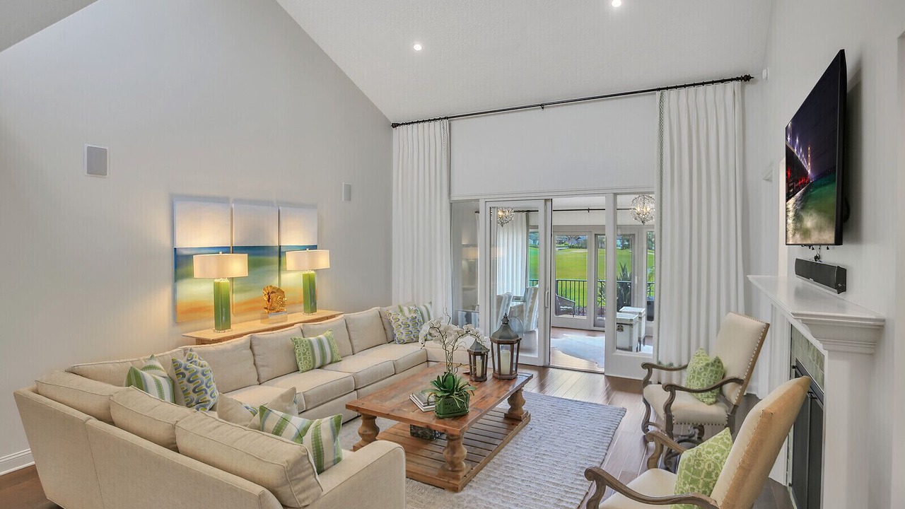 Photo of Livingroom in Sawgrass