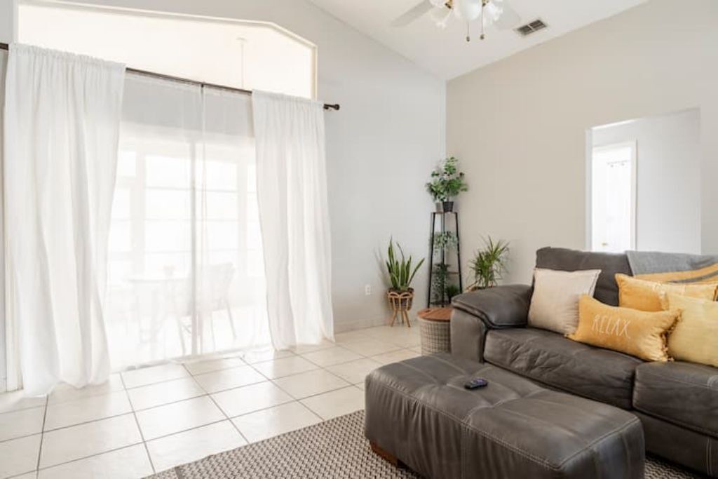 Photo of Livingroom in Nichols