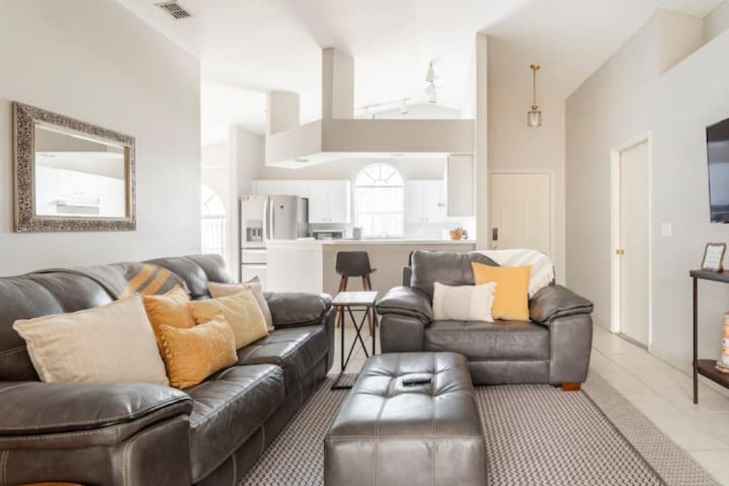Photo of Livingroom in Nichols