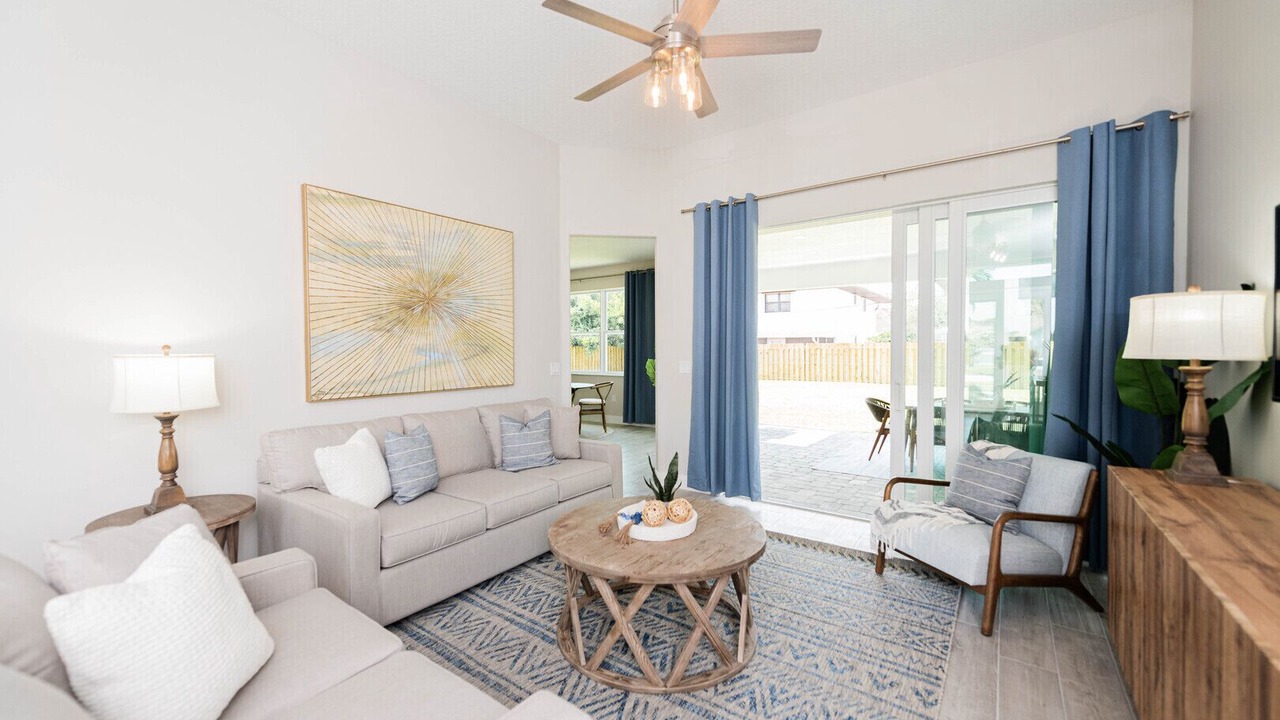 Photo of Livingroom in Cape Caneveral Beach Gardens