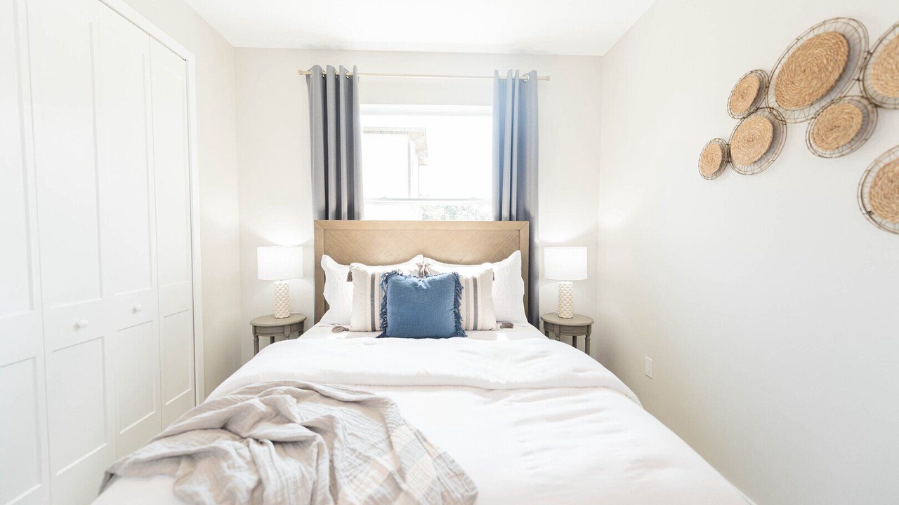 Photo of Bedroom in Cape Caneveral Beach Gardens