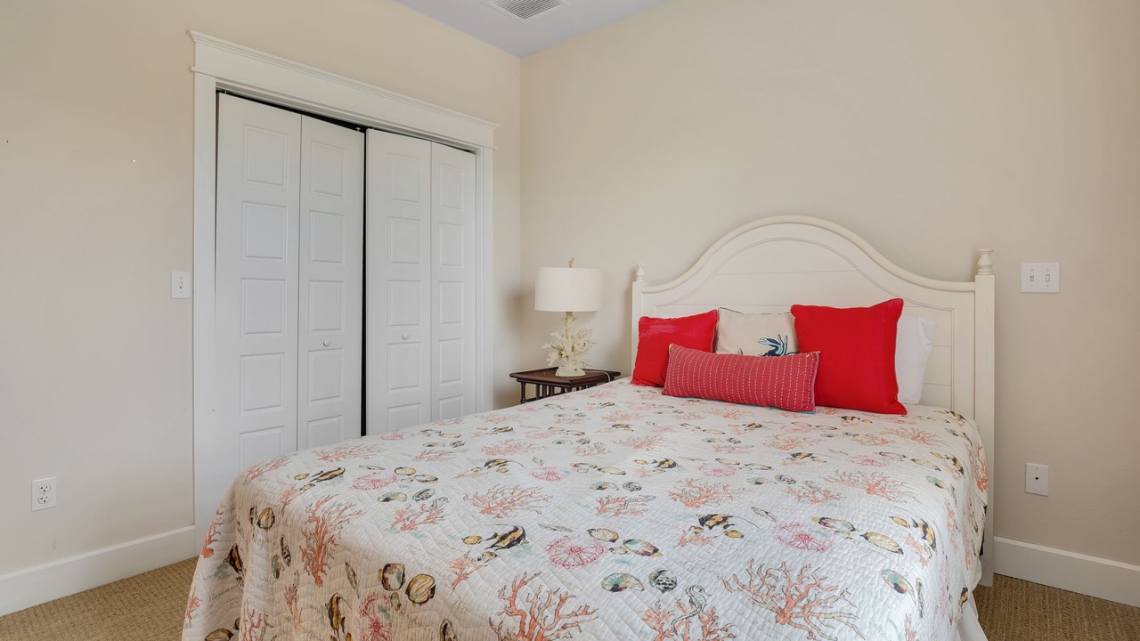 Photo of Bedroom in Steinhatchee