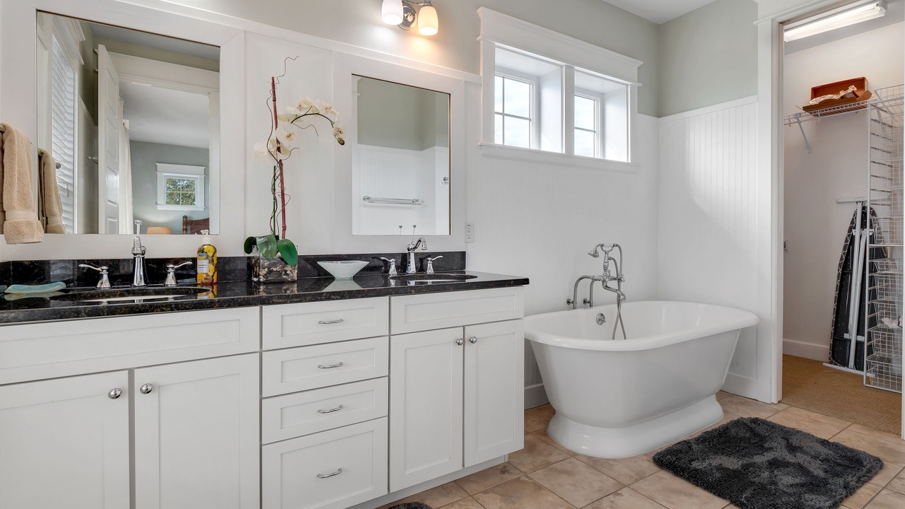 Photo of Bathroom in Steinhatchee