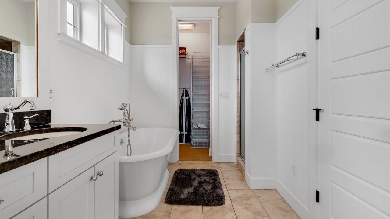 Photo of Bathroom in Steinhatchee