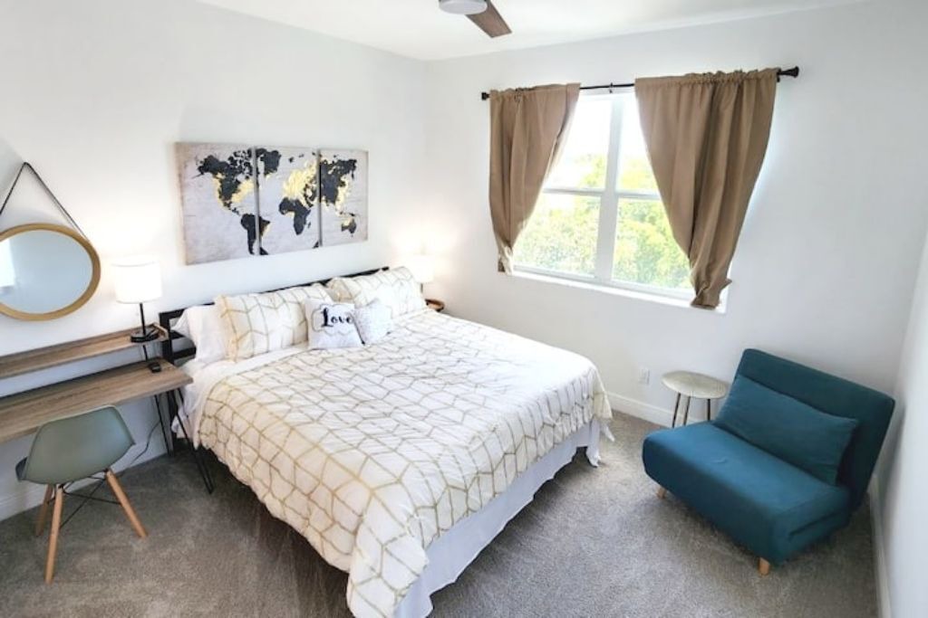 Photo of Bedroom in Naples