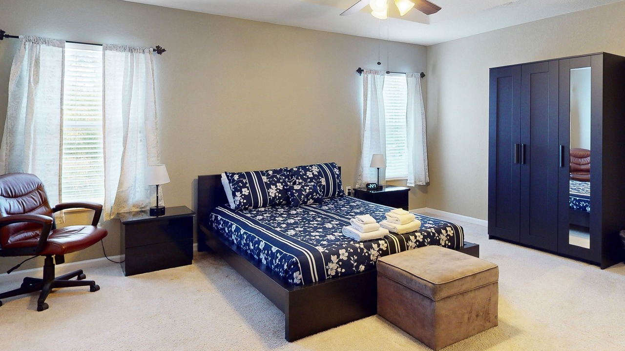 Photo of Bedroom in Trafalgar Village