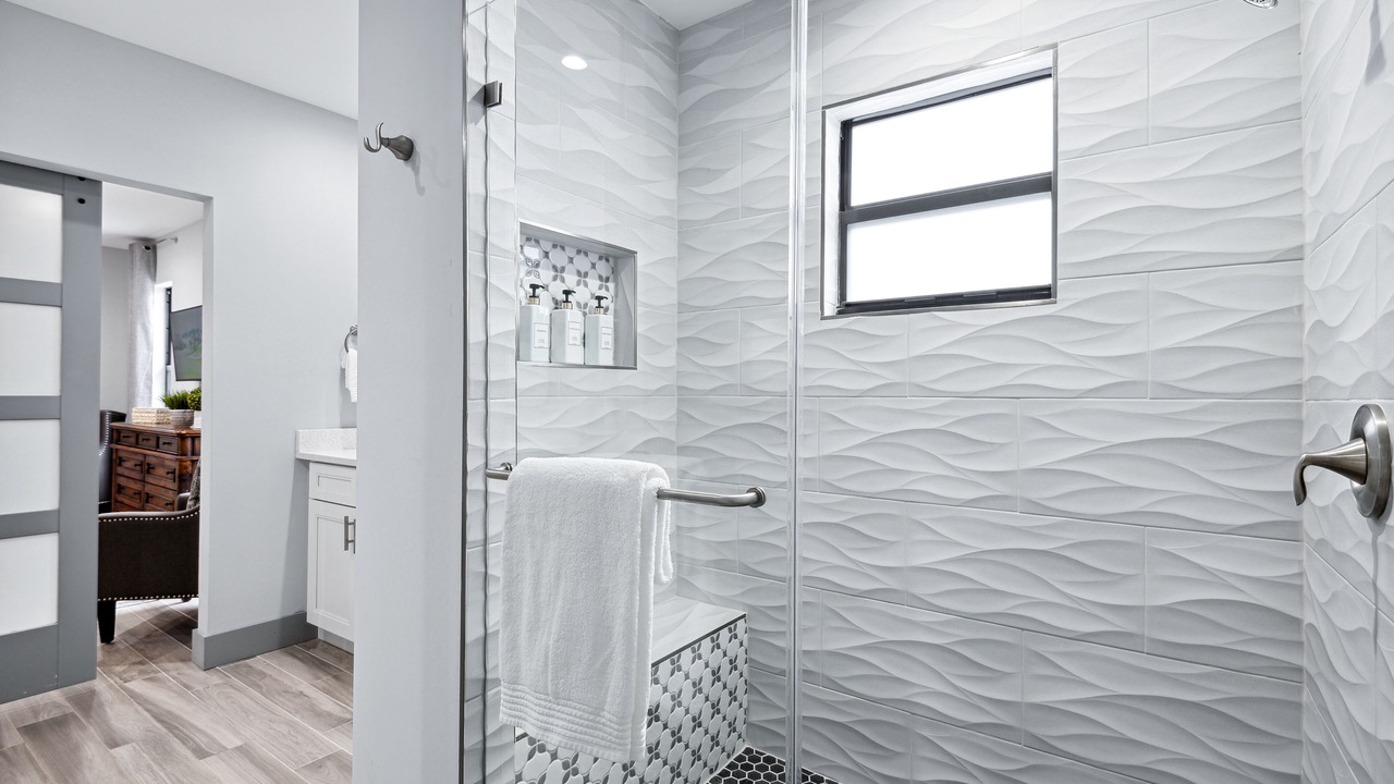 Photo of Bathroom in Poiciana Park II