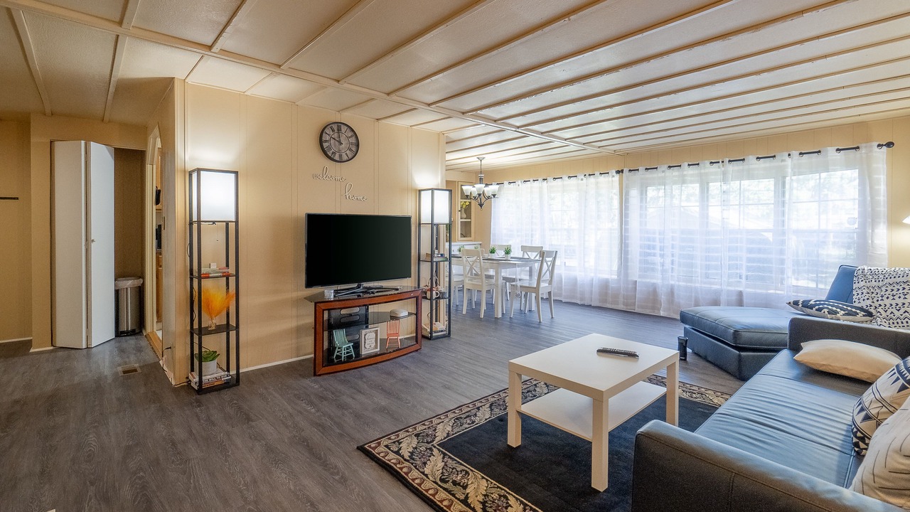 Photo of Livingroom in Wesley Chapel