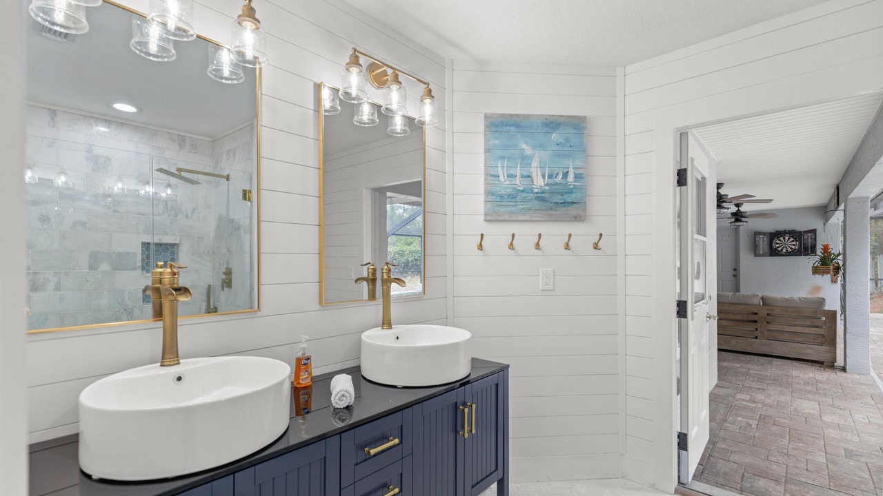 Photo of Bathroom in Citrus Springs