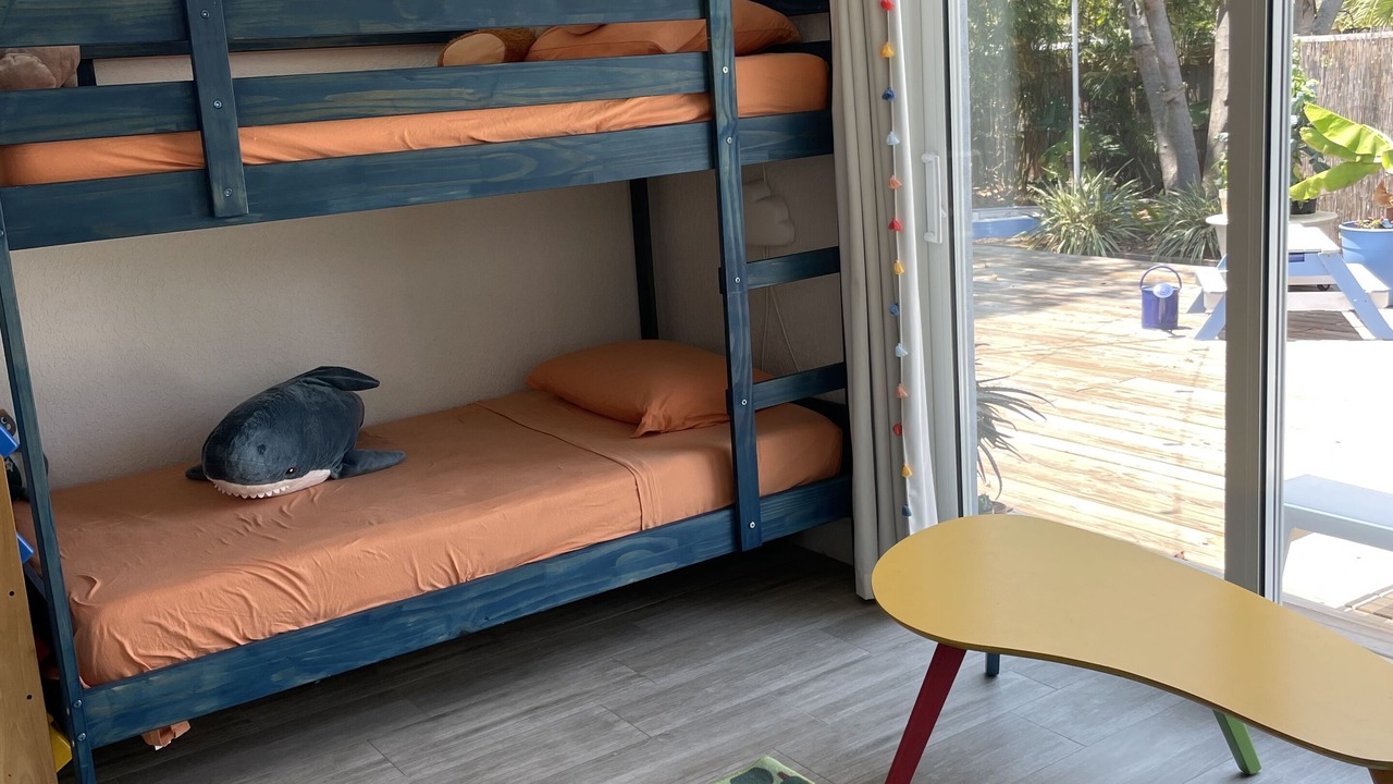 Photo of Bedroom in Old Northwood Historic District