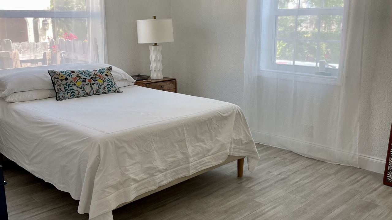 Photo of Bedroom in Old Northwood Historic District