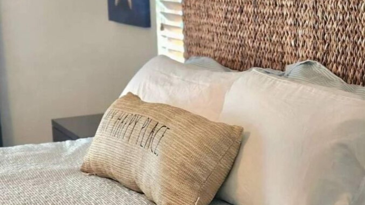 Photo of Bedroom in Yacht Club