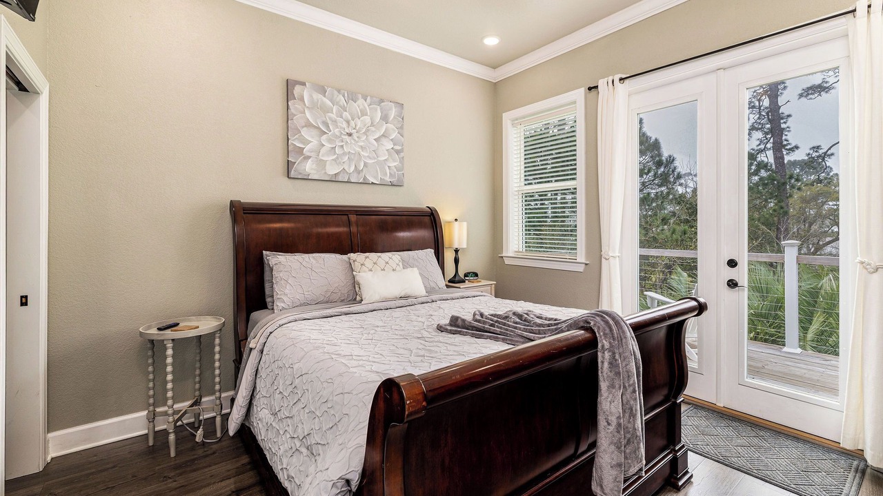 Photo of Bedroom in Mary Esther