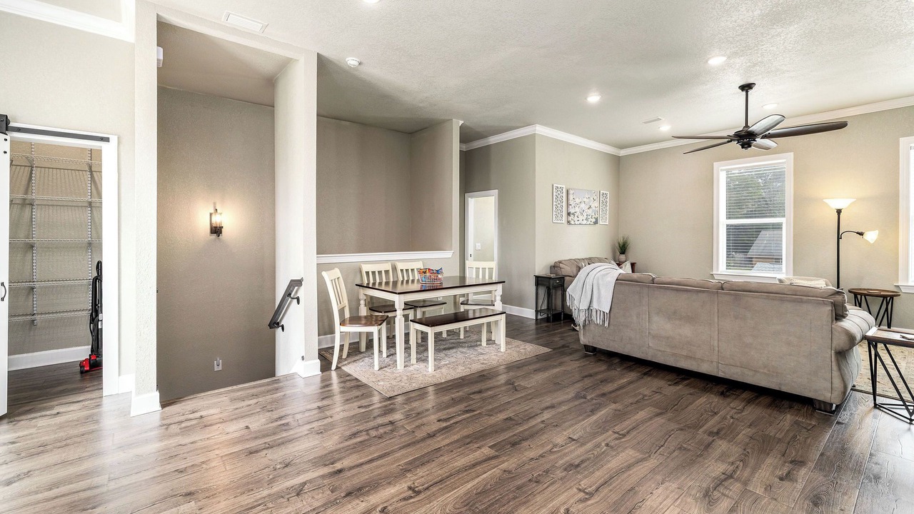 Photo of Livingroom in Mary Esther